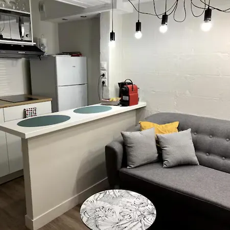 Privee Dans Maison Conviviale Avec Jardin Budget Abordable Privatunterkunft