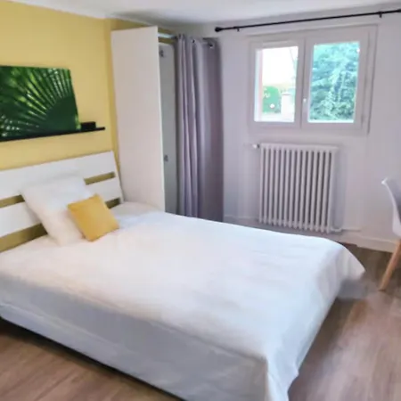 Privatunterkunft Privee Dans Maison Conviviale Avec Jardin Budget Abordable *