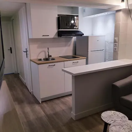Privatunterkunft Privee Dans Maison Conviviale Avec Jardin Budget Abordable *